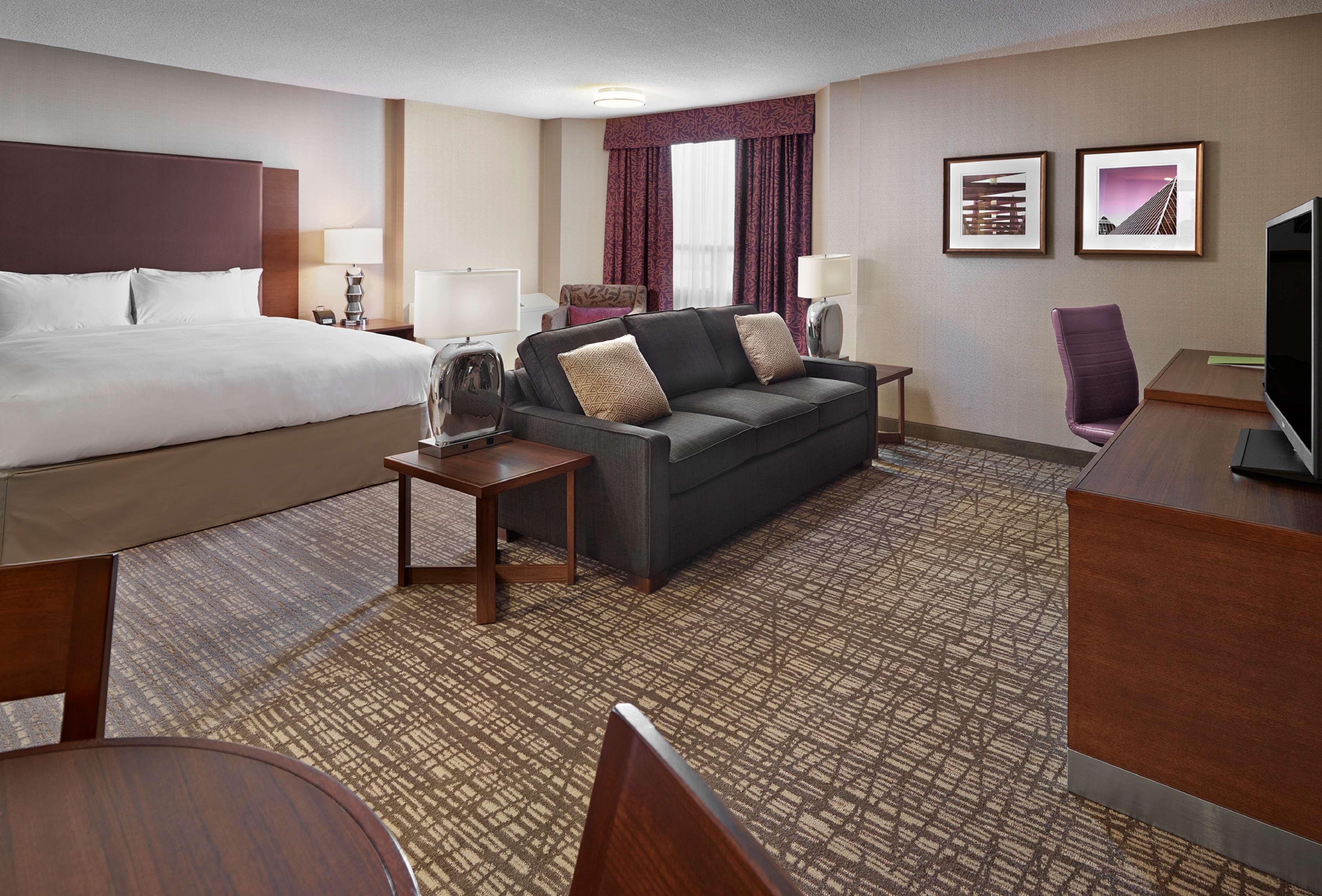 Doubletree By Hilton West Edmonton Exterior foto