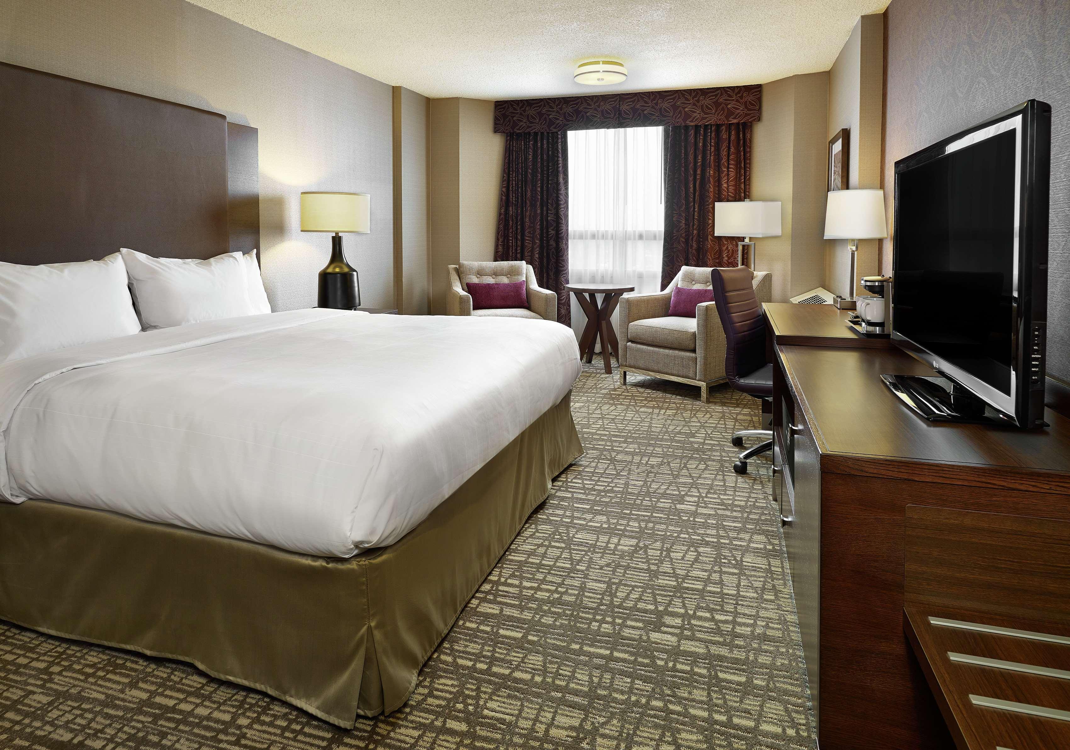 Doubletree By Hilton West Edmonton Exterior foto